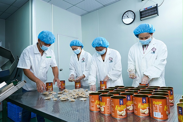 焦点娱乐干果加工厂干果贴牌代工